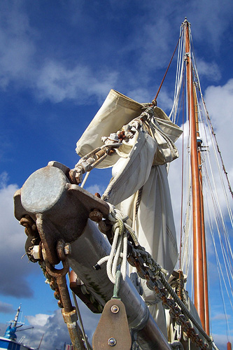 Boating photo from Discovery Harbour Marina Campbell River, BC Canada.